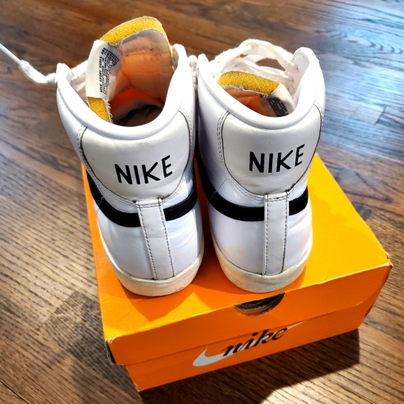 Nike Blazers Mid '77 Vintage - Picture 2 of 9
